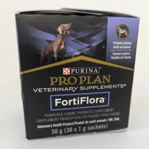 Une boîte de supplément probiotique vétérinaire Purina Pro Plan FortiFlora pour chiens.