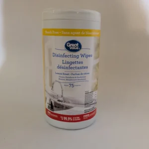 Un contenant de 75 lingettes désinfectantes Great Value pour le nettoyage des surfaces domestiques.